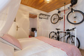 Alfama Charming Apt with 2 Free Bikes By TimeCooler